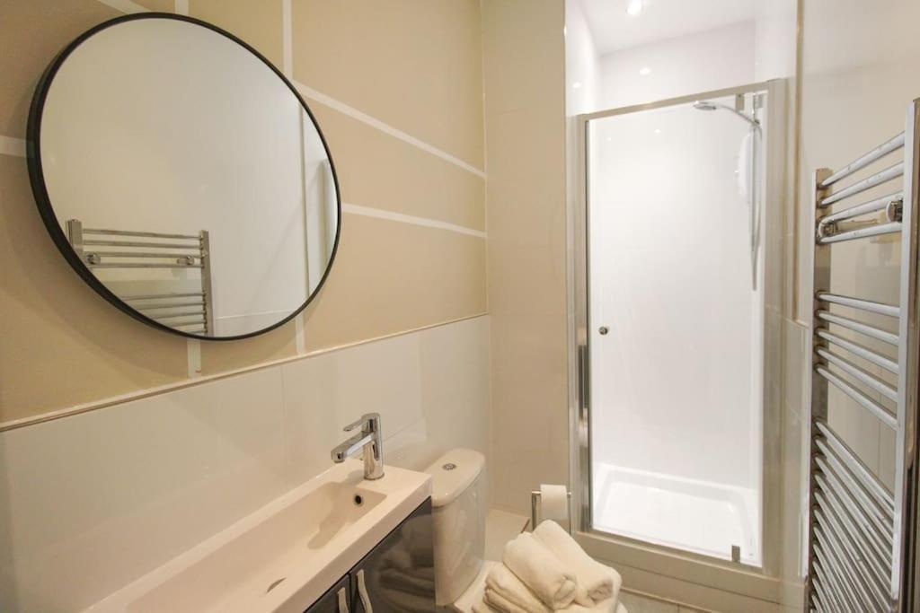 Spacious 1 Bed Apartment 1 Minute Walk From Square Nottingham Exterior foto